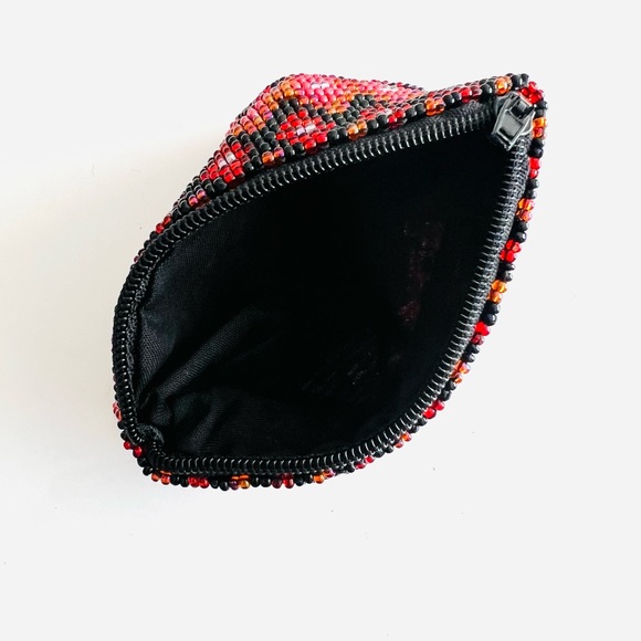 Beaded change purse - NEW without tags - Picture 2 of 2